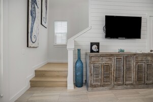Condo, Multiple Beds, Patio, Pool View (Sea Glass Cottage) | Interior