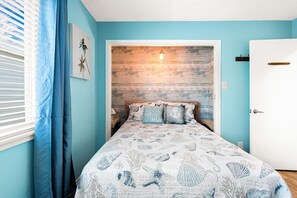 2 habitaciones, decoración personalizada y muebles diferentes