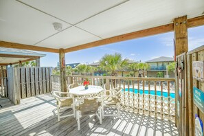 House, Multiple Beds, Patio, Pool View (The Sandbar ) | View from room