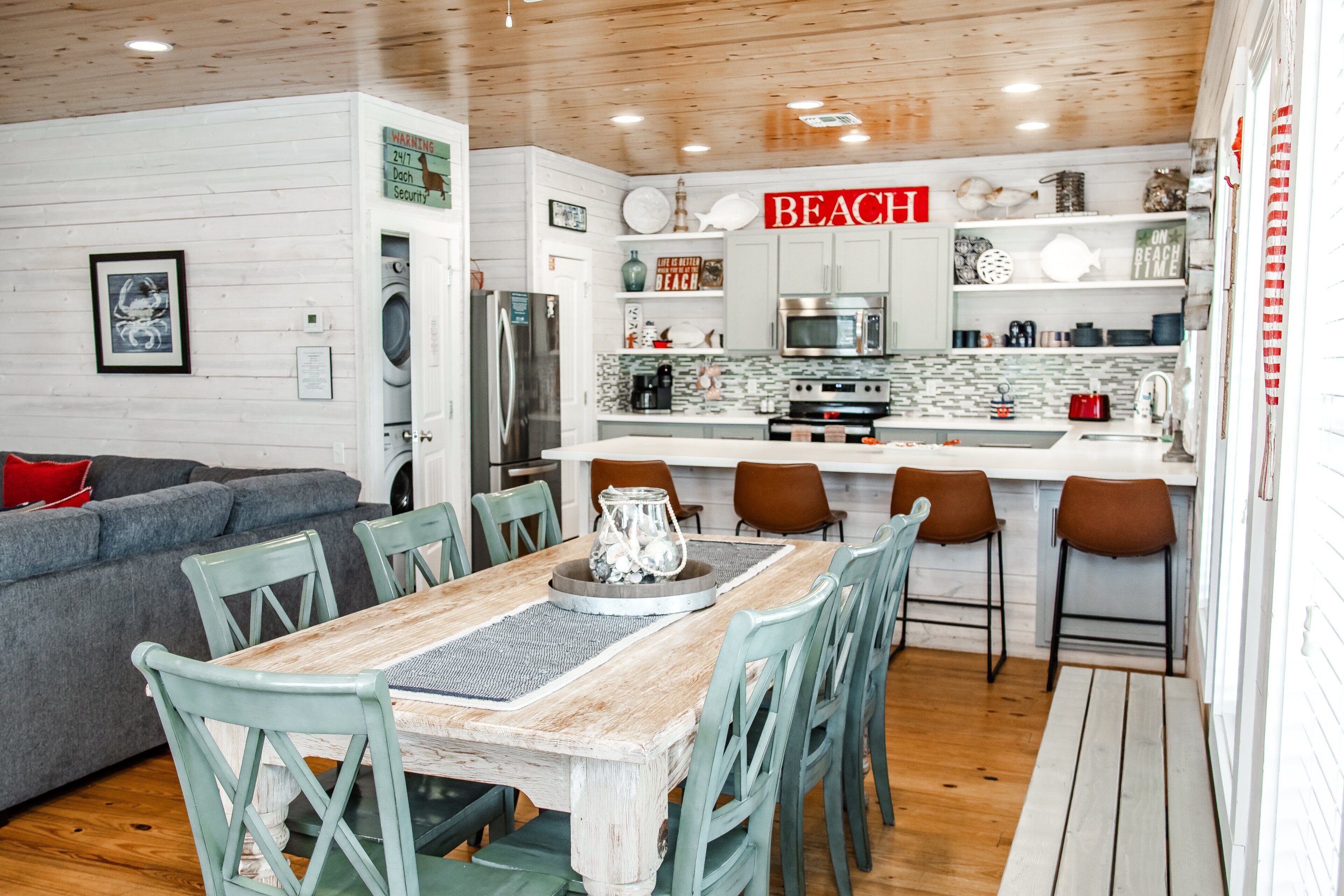 House, Multiple Beds, Pool Access, Pool View (Why Knot Relax ) | Dining