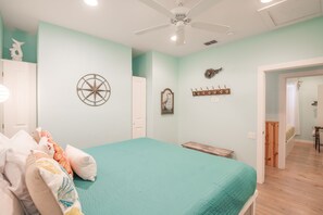 Maison, Plusieurs lits, patio, vue sur la piscine (Mermaid Cove PA) | 4 chambres, décor unique, ameublement unique, accès au Wi-Fi (inclus)