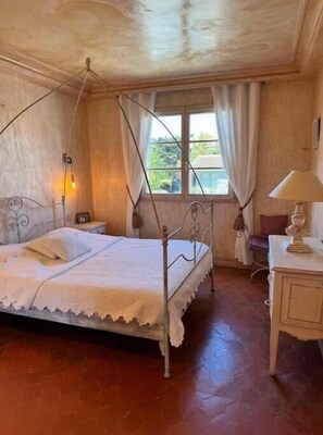 2 Schlafzimmer, Bügeleisen/Bügelbrett, Reisekinderbett, kostenloses WLAN