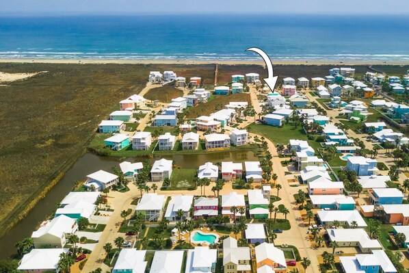 Exterior - Turquoise Treasure - Boardwalk to the Beach! Beach Gear Credit I (Port Aransas)