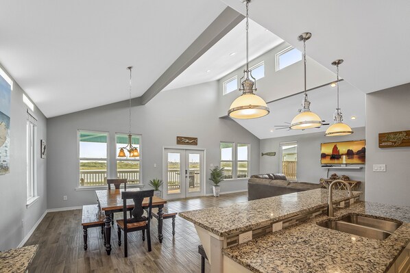 House, Multiple Beds, Patio, Ocean View (La Sirena) | Dining - La Sirena - Overlooking Nature Preserve (Port Aransas)