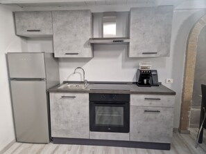 Fridge, microwave - My Home Cinisello Balsamo (Cinisello Balsamo)