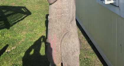 Castaway! DB3--1 Bedroom/1 Bath Cottage, Walk to the Beach, Dogs OK!