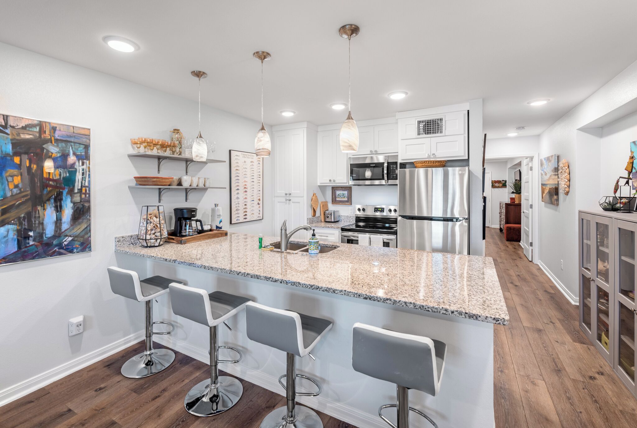 Condo, 1 King Bed with Sofa bed, Patio, Pool View (Sunrise Villas 101) | Private kitchen | Fridge, microwave, coffee/tea maker, dining tables