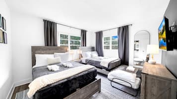 2 bedrooms, desk, iron/ironing board, free WiFi