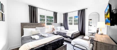 2 bedrooms, desk, iron/ironing board, free WiFi