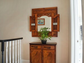 Interior - 6 bedroom accommodation in Lowestoft (Lowestoft)