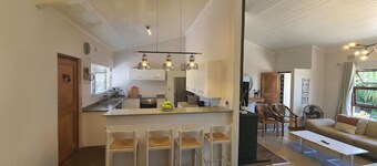 Aloma Holiday Home