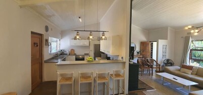 Aloma Holiday Home