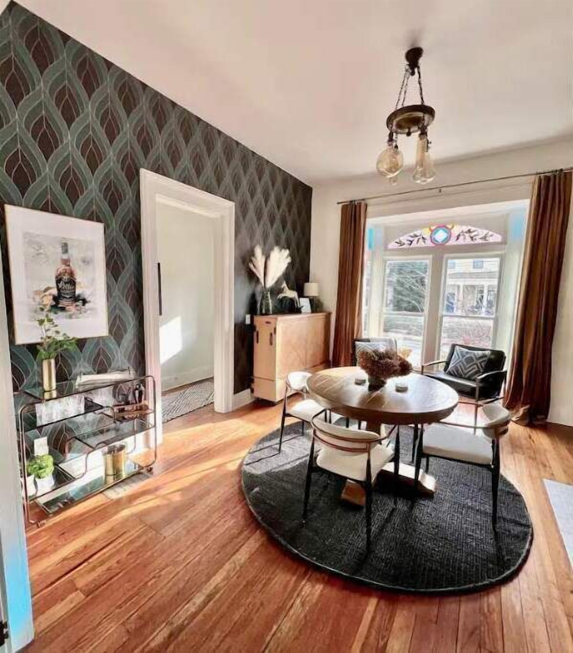 Updated & Stylish Bungalow