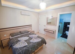 4 室のベッドルーム、アイロン / アイロン台、WiFi (無料)、ベッドシーツ