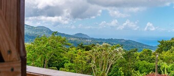 Roxy's Mountain Lodge