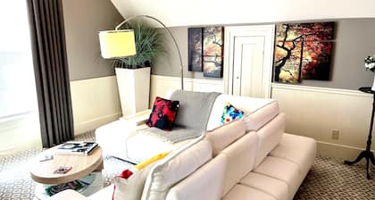 Large Luxury Downtown "Design Studio" One Bedroom Apartment