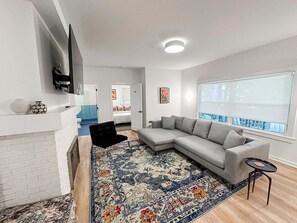 TV - Newly Renovated Neighborhood Gem (Ann Arbor)
