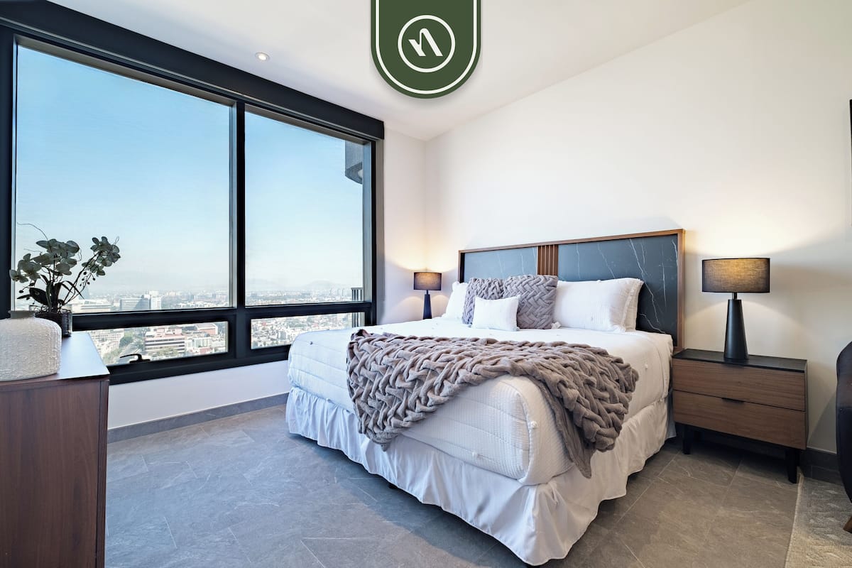 1 bedroom, individually decorated, individually furnished