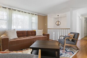 智能电视、电子游戏、书