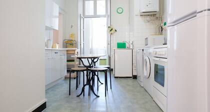 Appartement T3 dans une maison de caractÚre à proximité du centre ville