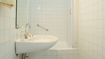 Hair dryer, bidet, towels