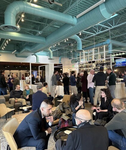 Clean and Quiet 4 bedroom Flat near Downtown and Campus