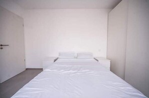1 bedroom, WiFi - A+ location 1BR brand new build (Luxembourg)