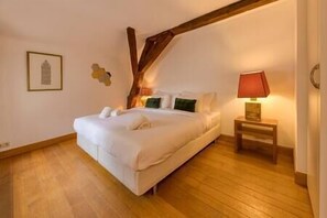 2 室のベッドルーム、WiFi