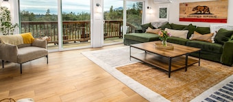 Family Vacay to Yosemite: Mariposa, CA: Game Rm, Hot Tub, EV Charger, 3 Ensuites