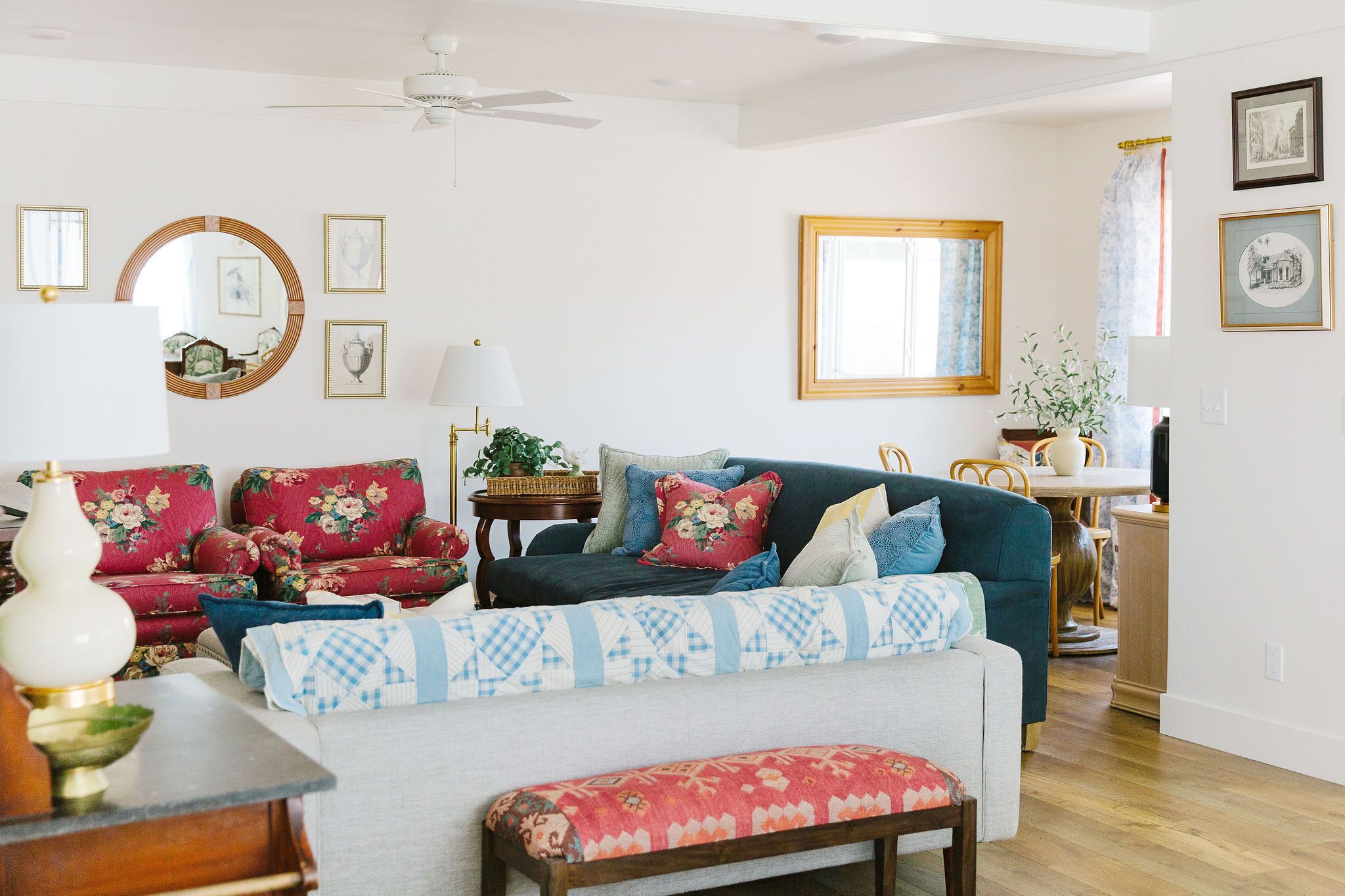 Charming cottage home in downtown Afton, walking distance to restaurants.