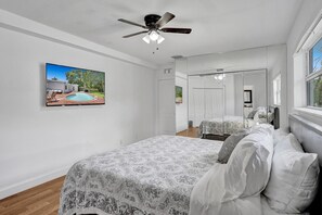 4 habitaciones, tabla de planchar con plancha, wifi y ropa de cama 