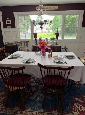 Dining - Triple Crown Winner (Ballston Spa)
