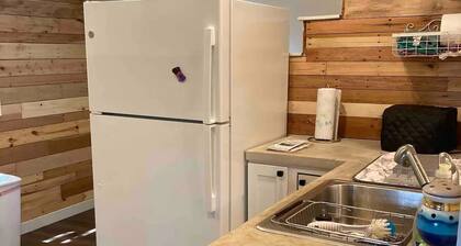 Charming house on deep water cove and amazing views