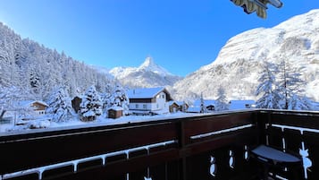 Apartment with fantastic view of Matterhorn | Terrace/patio