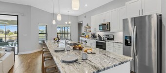 Sleeps 8 -Game room - Heated Pool - Stars Vacation Rentals