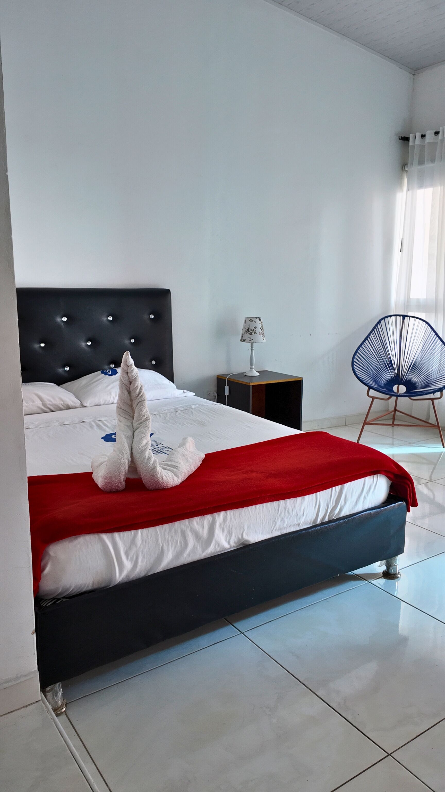 Yksilöllisesti sisustettu, yksilöllisesti kalustettu, ilmainen Wi-Fi