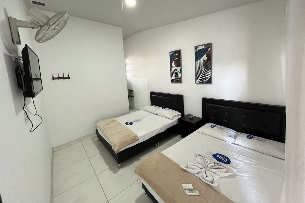 Honeymoon kamer, privébadkamer | Individueel gedecoreerd, individueel gemeubileerd, gratis wifi