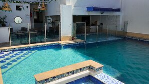 Pool - Gran Hotel Los Angeles (El Colegio)