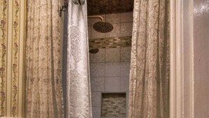Unclassified image, 2 of 7, button - Abercorn Room - McMillan Inn (Savannah)