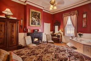 Interior - Gaston Room - McMillan Inn (Savannah)