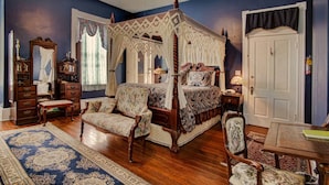 1 bedroom, iron/ironing board, WiFi - Huntingdon Room - McMillan Inn (Savannah)