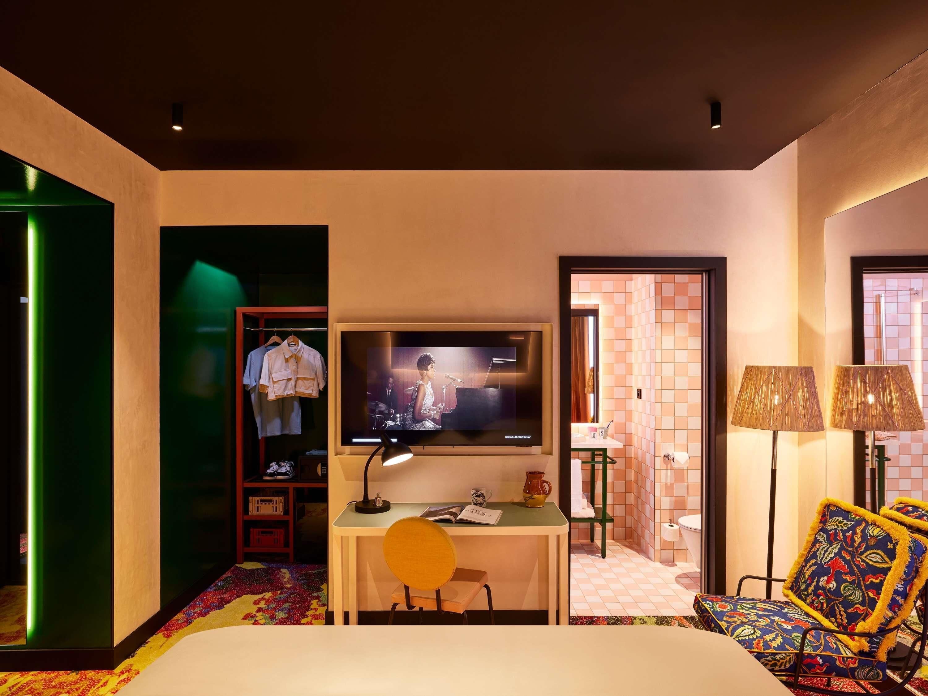 Family Room, 1 double Bed with Sofa Bed (XXL) | Down comforters, pillowtop beds, minibar, in-room safe