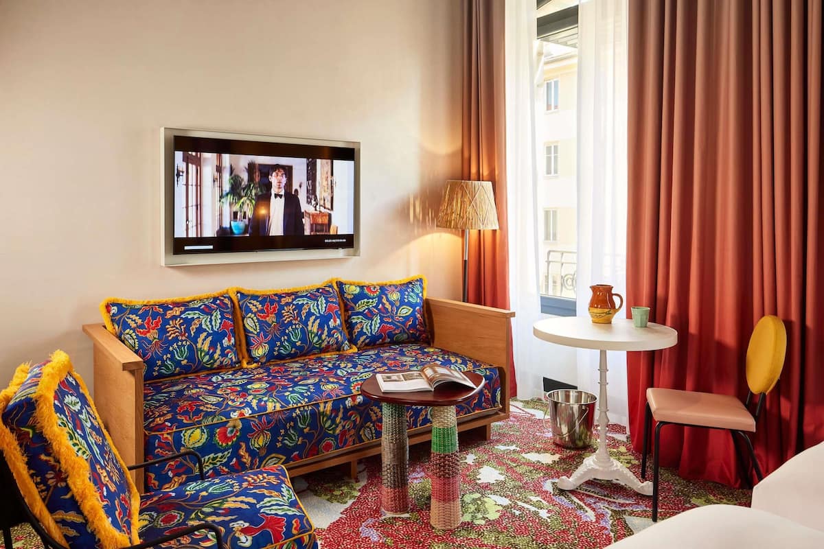 Edredón, camas con pillow-top y minibar