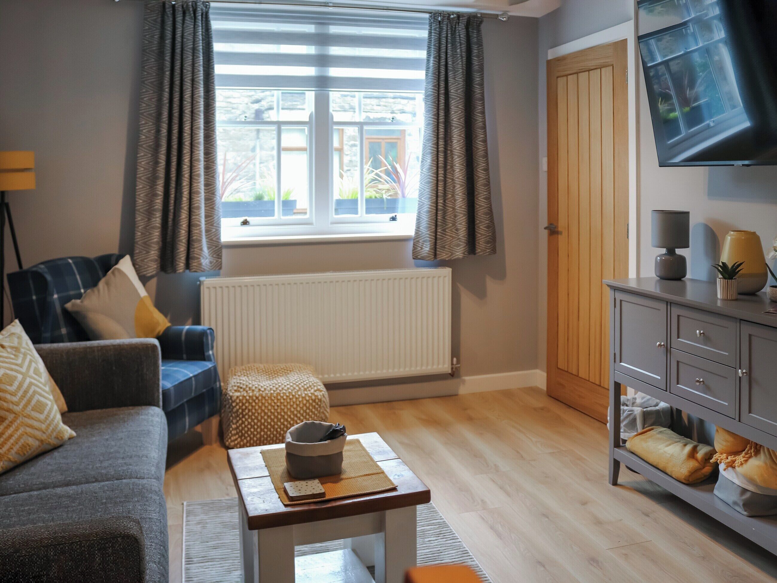 1 Bedroom Accommodation In Bala - Bala