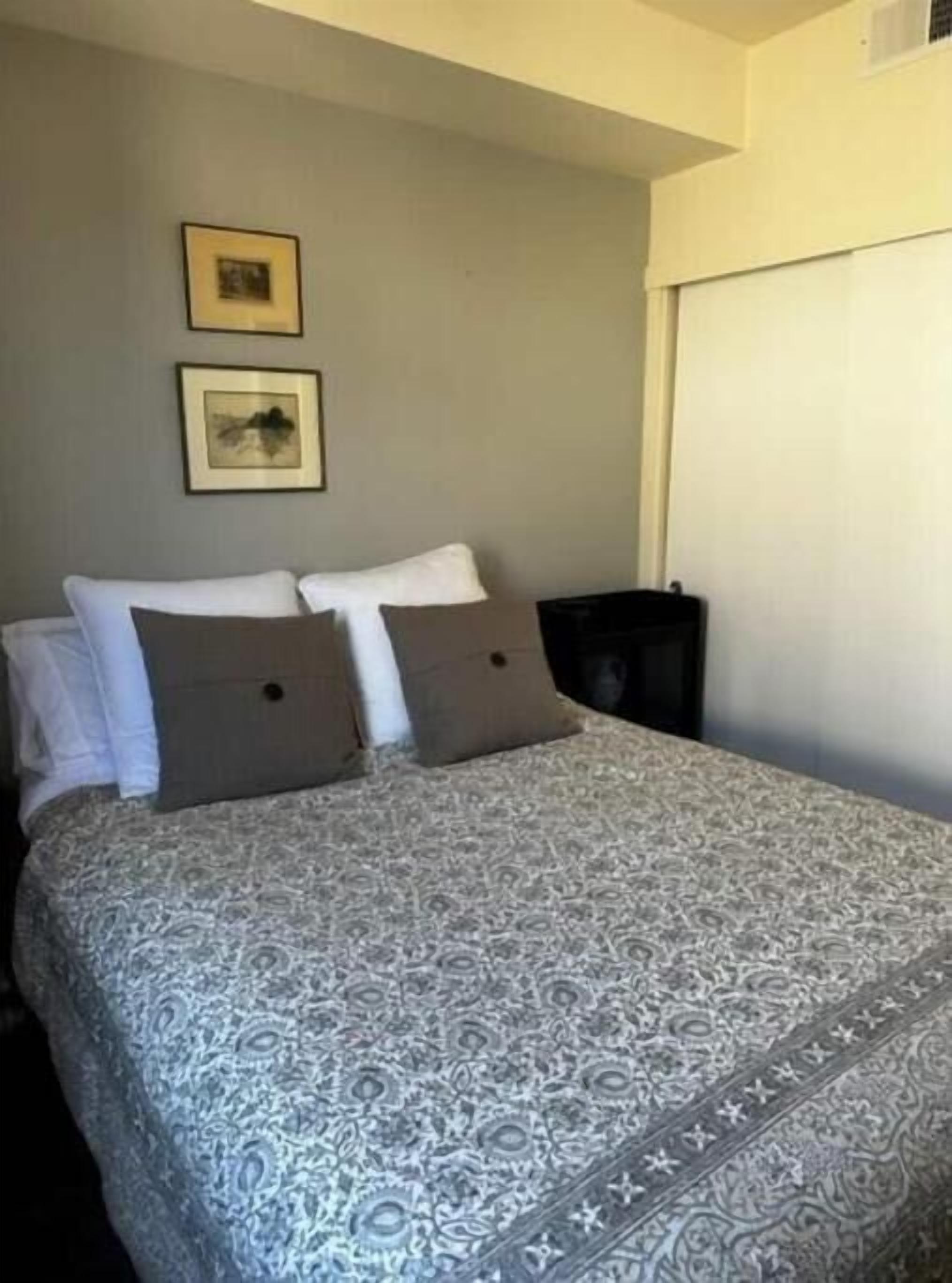 Modern Condo With Estuary Views-Monthly Discount!