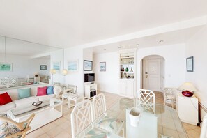 Apartment | Living area