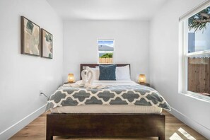 2 bedrooms, desk, iron/ironing board, travel cot