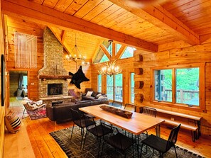 Interior - Log Cabin Oasis With Air Conditioned Treehouse on 20 Acres - Sleeps 32+  (Golden)