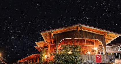 Menzara Hotel & Restaurant