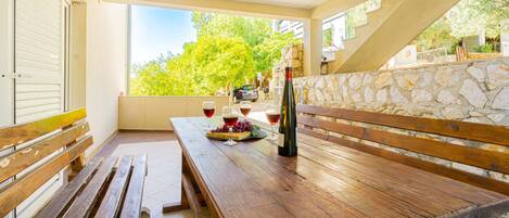 Outdoor dining